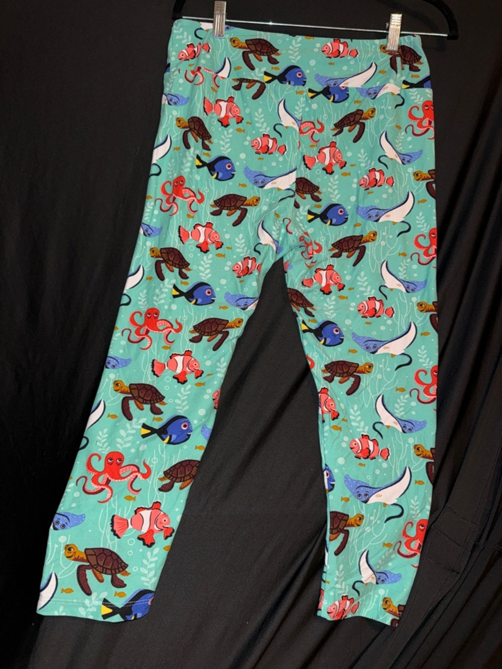 Disney Turquoise Nemo dory Ocean Friends Leggings CAPRI LEGGINGS